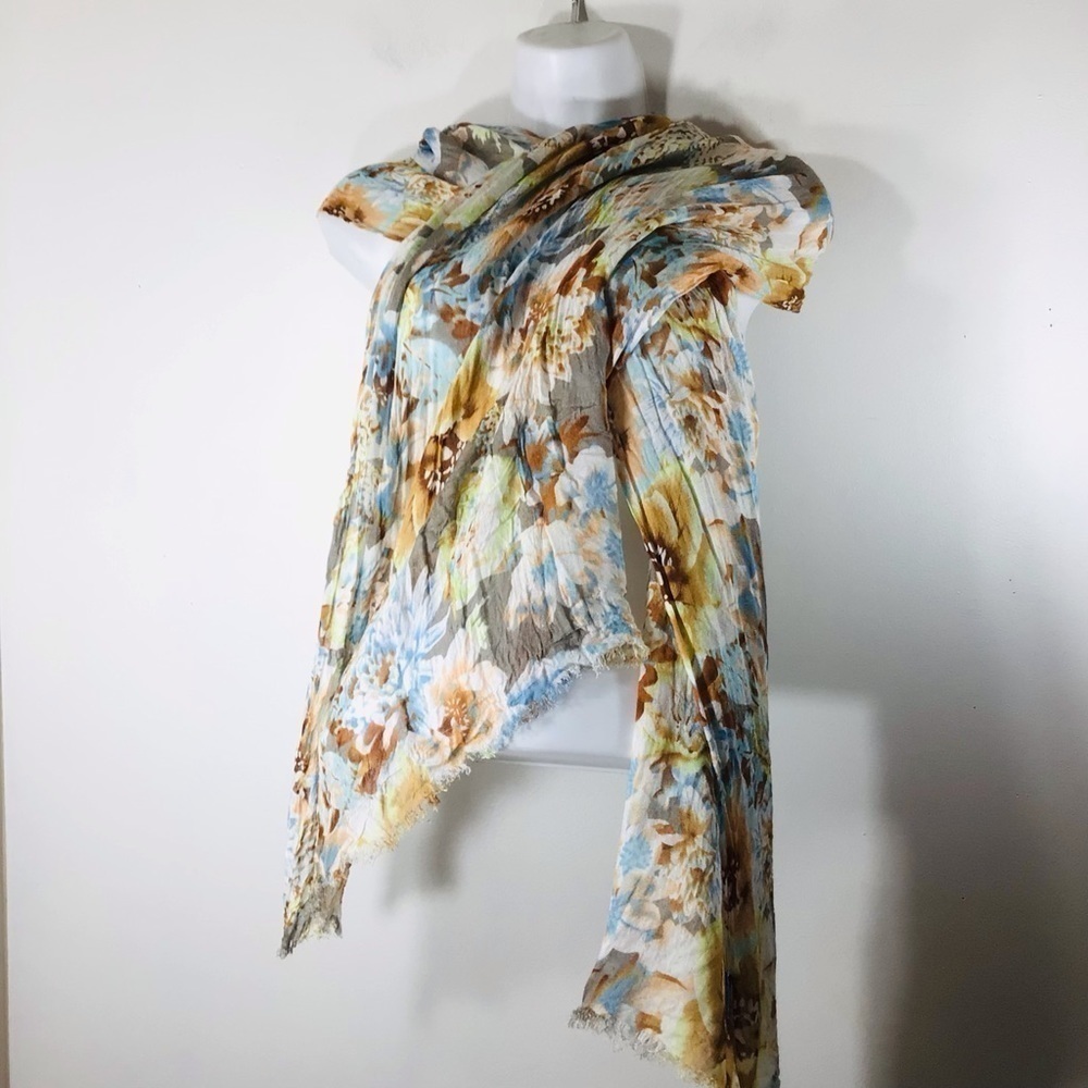 Simply Vera floral delicate fringe scarf